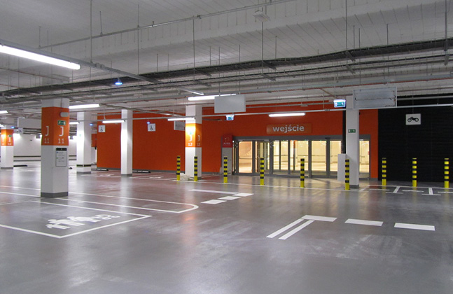 Poland’s Biggest Shopping Centre Installs Deckshield Car Park Decking5